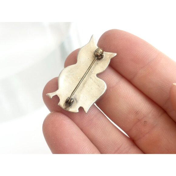 Hand Carved Tiny Owl Southwest Style Pewter Silver Toned Vintage Brooch Pin - Picture 5 of 9